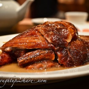 Hong Kong: Yung Kee Restaurant 镛记酒家 + Stone Slab Street 石板街 + Lan Kwai Fong 蘭桂坊 Hong Kong: Yung Kee Restaurant 镛记酒家 + Stone Slab Street 石板街 + Lan Kwai Fong 蘭桂坊