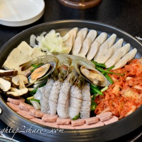 Chicken House 치킨하우스 @ Solaris Mont Kiara, KL Chicken House 치킨하우스 @ Solaris Mont Kiara, KL
