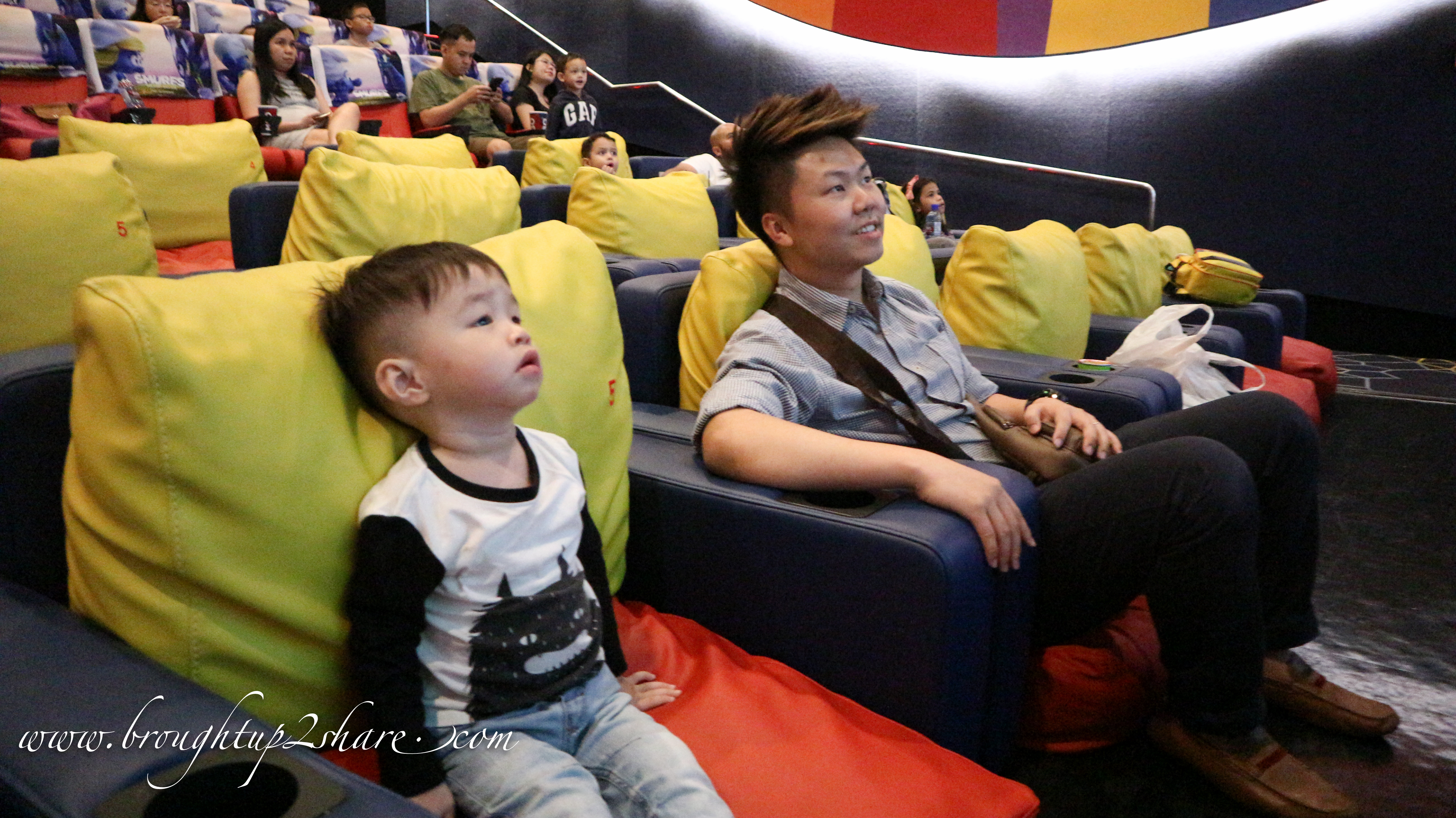 Mbo Cinema Kecil Starling Mall